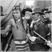 La Charge fantastique : photo Anthony Quinn, Raoul Walsh