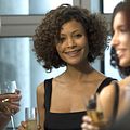 Cours toujours Dennis : photo David Schwimmer, Thandie Newton