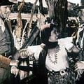 Bataille sans merci : photo Lee Marvin, Philip Carey, Raoul Walsh
