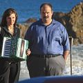 Photo Mary Steenburgen, Mel Rodriguez