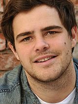 Peter Lanzani