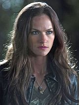 Kelly Overton