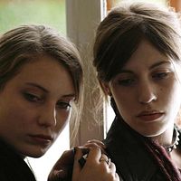 Des filles en noir : Photo Elise Lhomeau, Léa Tissier