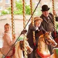 Photo John Henshaw, Lesley Nicol
