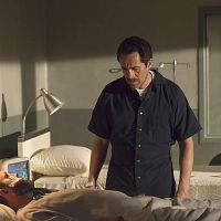 Photo Demian Bichir, Eric Lange