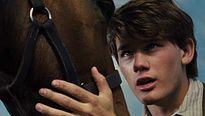 <strong>Cheval de guerre</strong> Extrait vidéo (4) VO
