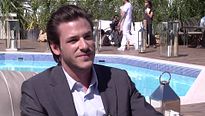 Gaspard Ulliel est Yves Saint Laurent