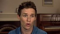 Une merveilleuse histoire du temps - MAKING OF VOST "Eddie Redmayne est Stephen Hawking"