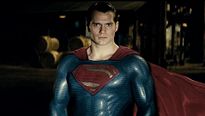 Batman v Superman : L'Aube de la Justice - Spot TV "The Bat is Dead" VO