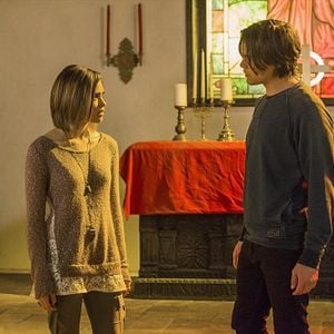 TÉLÉCHARGER RAVENSWOOD SAISON 1 1 SAISON TÉLÉCHARGER RAVENSWOOD