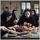 Au-delà des collines : photo Catalina Harabagiu, Cosmina Stratan, Gina Tandura
