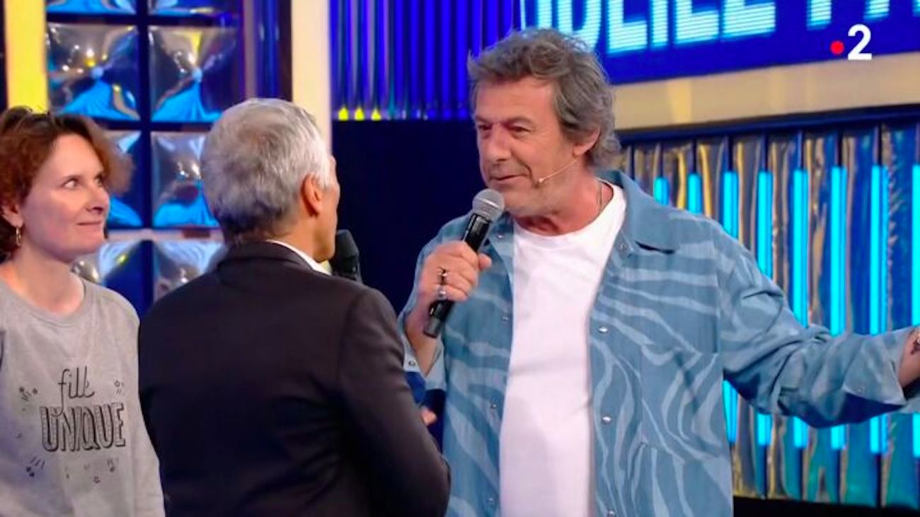 Jean Luc Reichmann l animateur fait une belle surprise à Nagui et