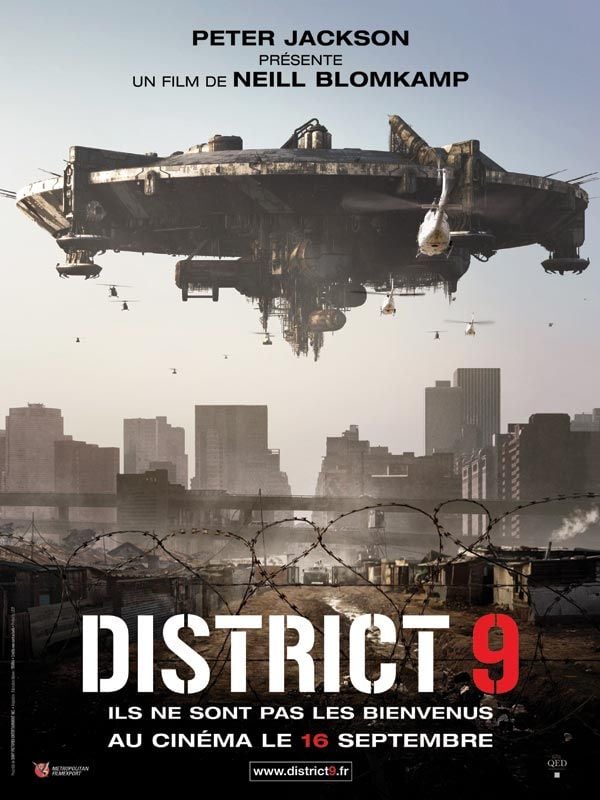 Affiche du film DISTRICT 9