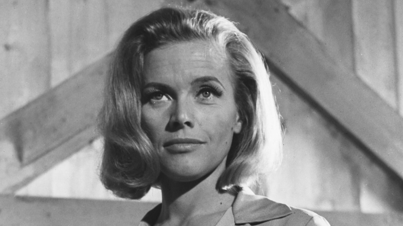 Mort de Honor Blackman, inoubliable Pussy Galore dans James Bond