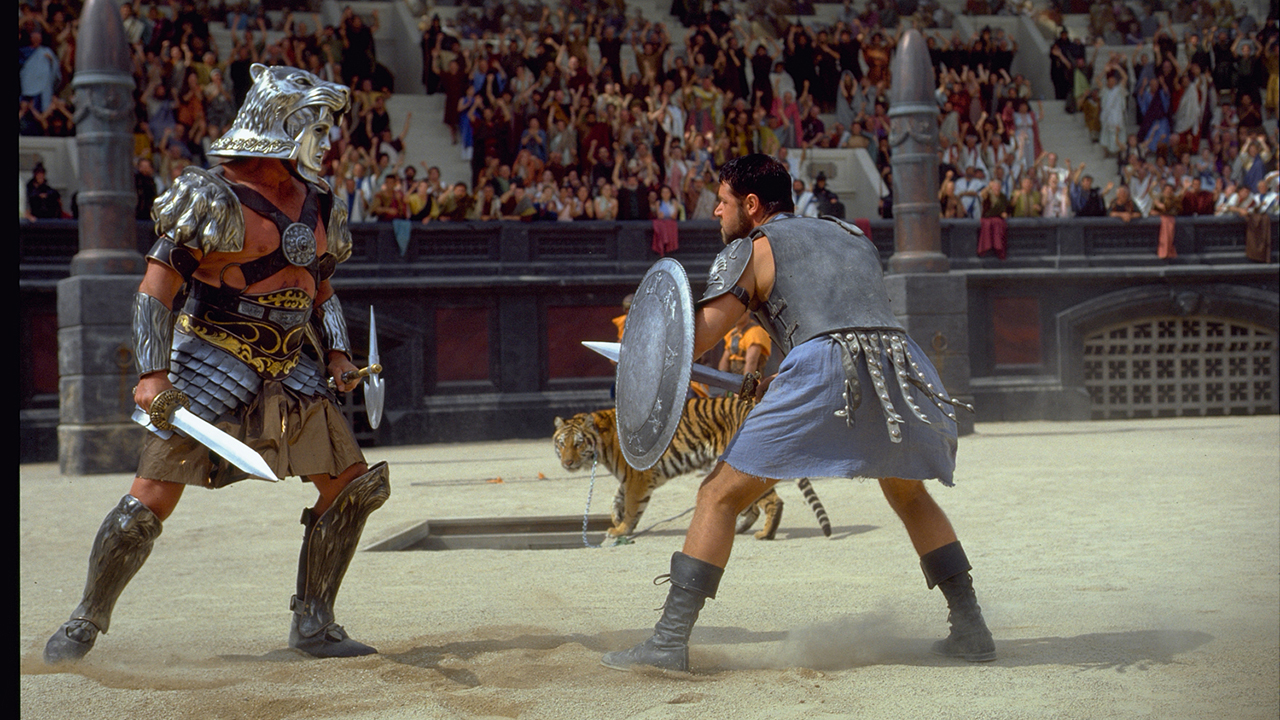 Gladiator sur TFX : quel fidèle complice de Schwarzenegger affronte Russell Crowe dans l'arène ?