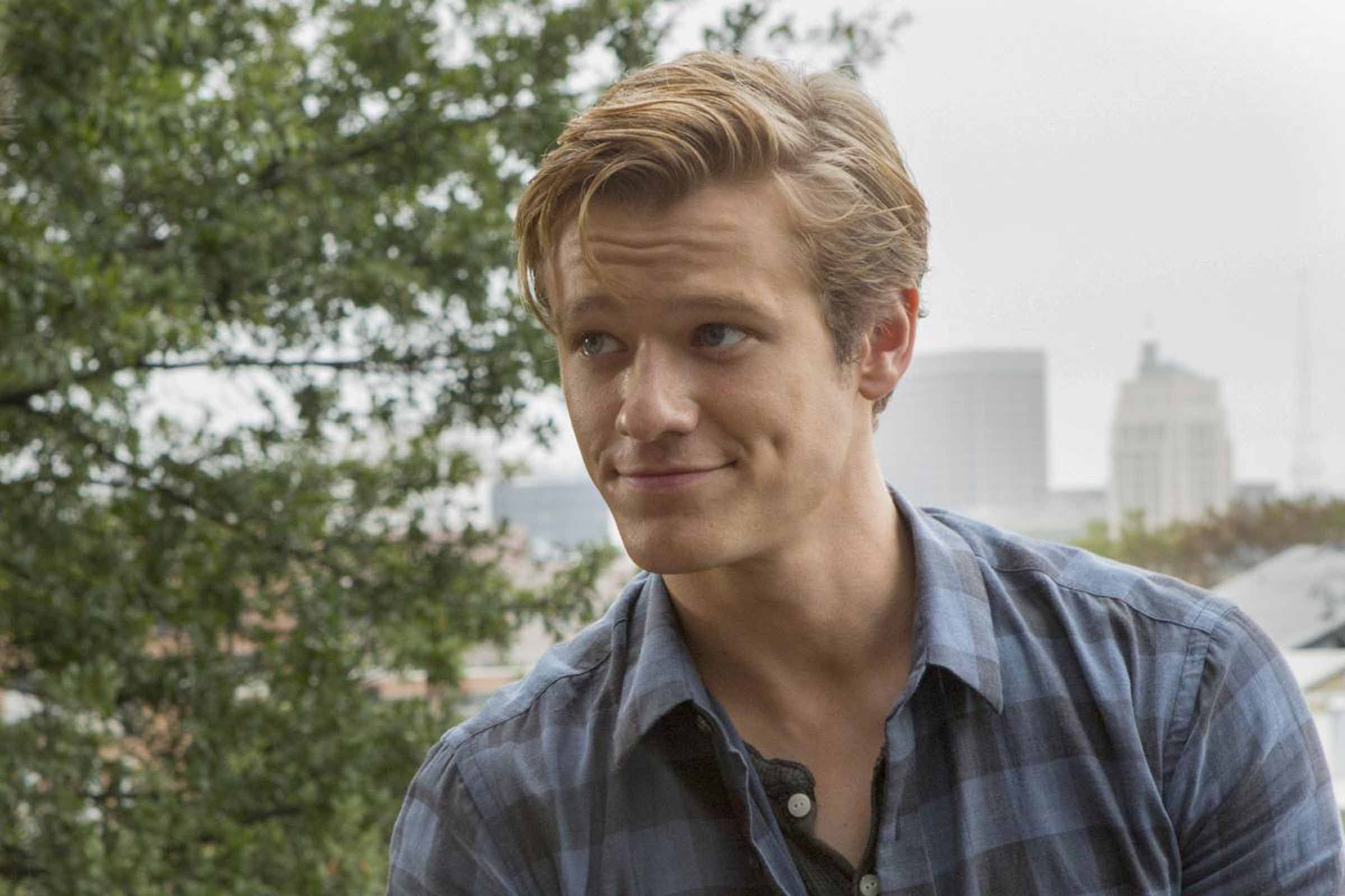 Films Et Séries Tv Avec Lucas Till MacGyver (2016) : Photo Lucas Till - 208 sur 359 - AlloCiné