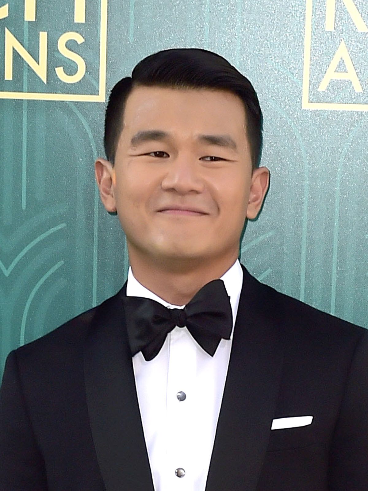 Ronny Chieng AlloCiné
