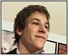 Gaspard Ulliel dresse "Un barrage contre le Pacifique"