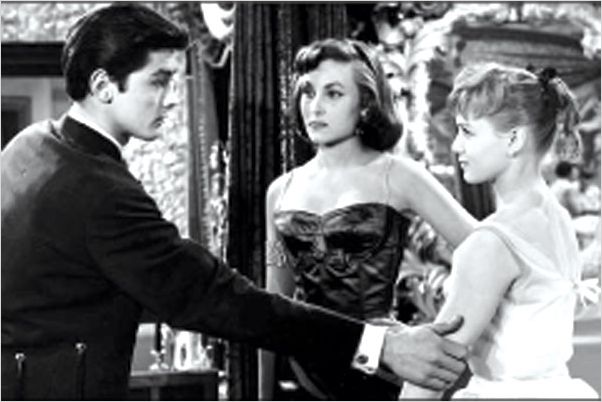 Quand la femme s'en mêle : photo Alain Delon, Edwige Feuillere, Sophie Daumier
