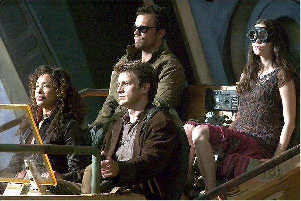 Serenity : l'ultime rébellion : photo Adam Baldwin, Gina Torres, Joss Whedon, Nathan Fillion, Summer Glau