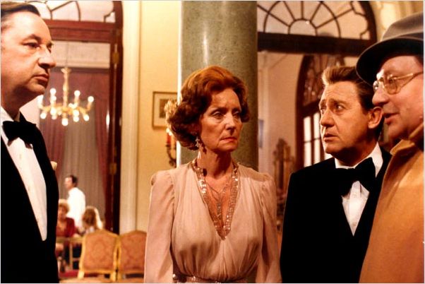 Le Témoin : Photo Alberto Sordi, Gisele Preville, Jean-Pierre Mocky, Philippe Noiret