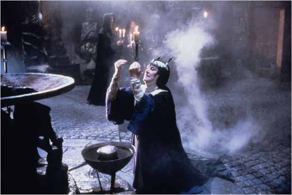 Willow : photo Jean Marsh, Ron Howard