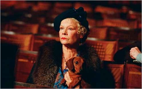Madame Henderson présente : photo Judi Dench, Stephen Frears