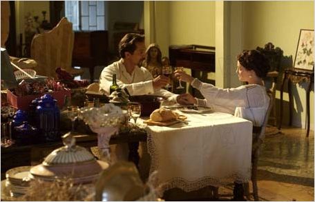 L'Amour aux temps du choléra : photo Benjamin Bratt, Giovanna Mezzogiorno, Mike Newell