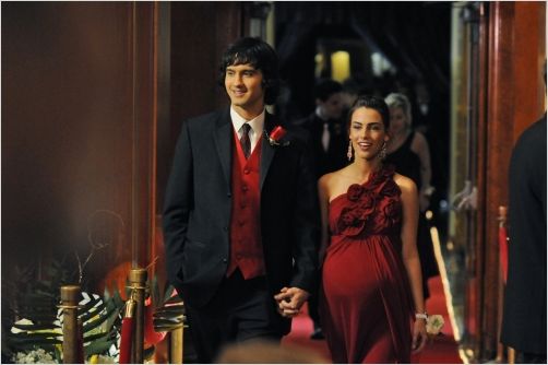 90210 Beverly Hills Nouvelle Génération : Photo Jessica Lowndes, Michael Steger