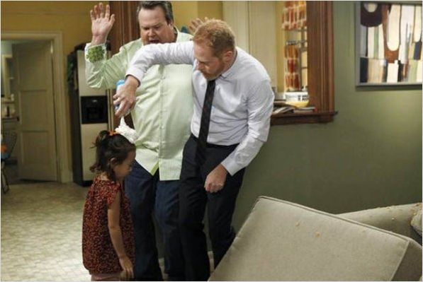 Modern Family : photo Aubrey Anderson-Emmons, Eric Stonestreet, Jesse Tyler Ferguson