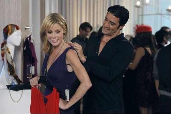 Modern Family : photo Gilles Marini, Julie Bowen