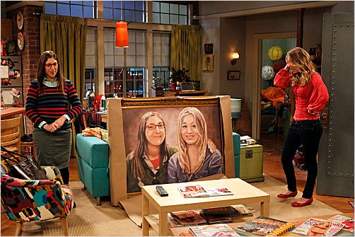 The Big Bang Theory : photo Kaley Cuoco, Mayim Bialik