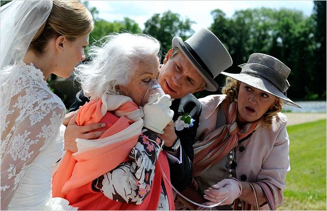 Pièce montée : photo Charlotte De Turckheim, Clémence Poésy, Danielle Darrieux, Denys Granier-Deferre, Jérémie Renier