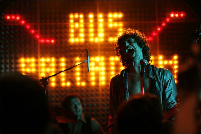 Bus Palladium : photo Arthur Dupont, Christopher Thompson
