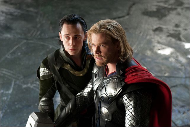 Thor : photo Chris Hemsworth, Kenneth Branagh, Tom Hiddleston