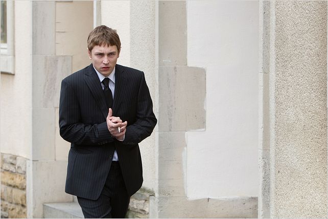Avant l'aube : photo Raphaël Jacoulot, Vincent Rottiers
