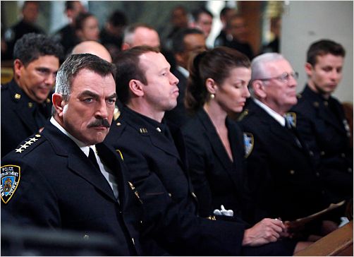 Blue Bloods : photo Bridget Moynahan, Donnie Wahlberg, Len Cariou, Nicholas Turturro, Tom Selleck