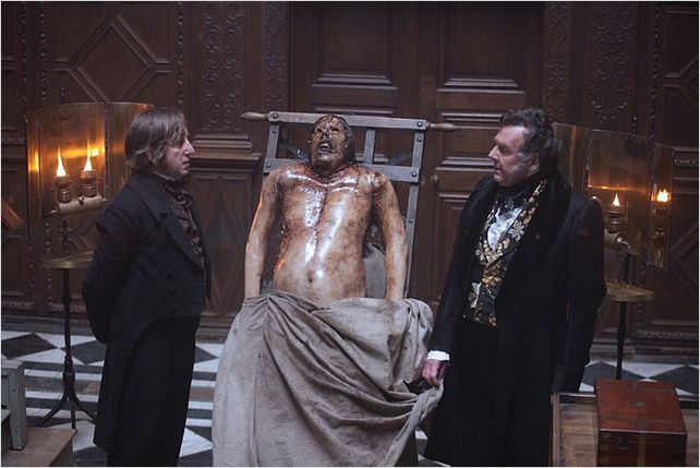 Cadavres à la Pelle : photo John Landis, Tom Wilkinson