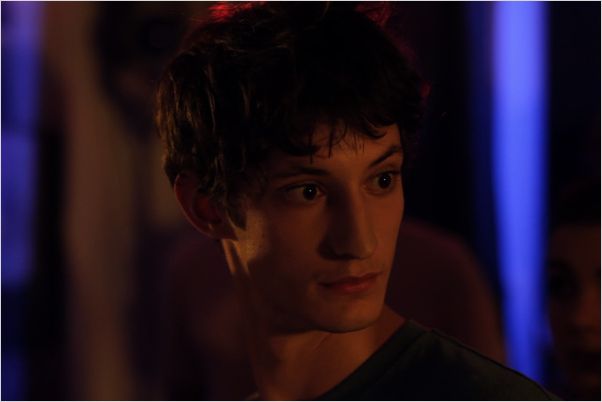 J'aime regarder les filles : photo Frédéric Louf, Pierre Niney