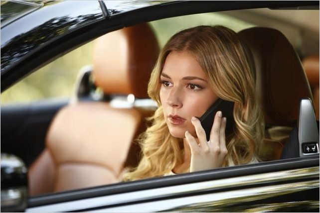 Photo Emily VanCamp