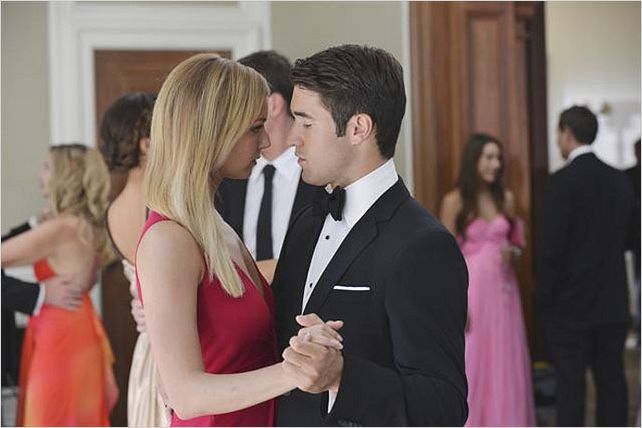 Photo Emily VanCamp, Joshua Bowman