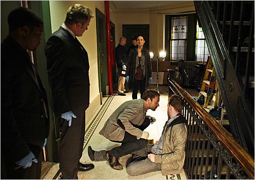 Elementary : photo Aidan Quinn, John Michael Hill, Jonny Lee Miller, Lucy Liu