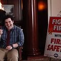 Photo Josh Gad