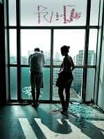 poster de Skin of Glass