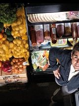 poster du film On mange quoi ? Des idées pour mieux se nourrir demain.