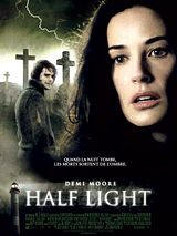 Affiche de Half Light, film à voir en streaming sur Pygargue