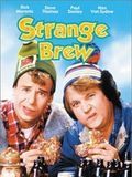 Affiche de Strange Brew, film à voir en streaming sur Pygargue