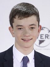 photo de Lewis MacDougall