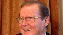 Roger Moore Interview : Dangereusement vôtre, L'espion qui m'aimait, L'Homme au pistolet d'or, Moonraker, Octopussy