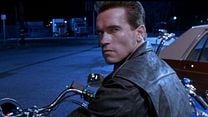 Terminator 2 : le Jugement Dernier - extrait "le T800 arrive nu dans un bar..."
